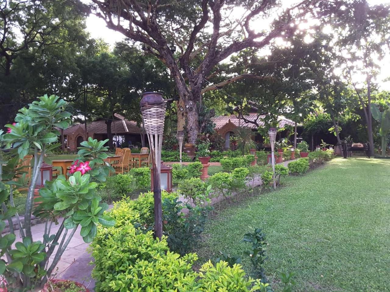 Kma Bagan Hotel Экстерьер фото