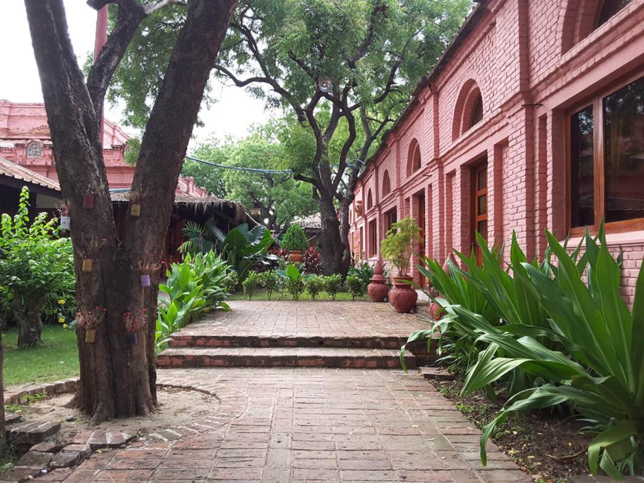 Kma Bagan Hotel Экстерьер фото
